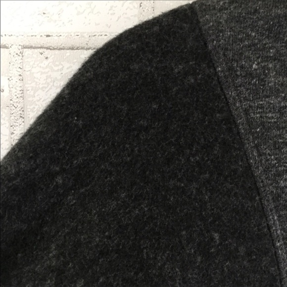 ALO Yoga Heathered Grey Black Rapids Sweatshirt Size XS. - Picture 5 of 8